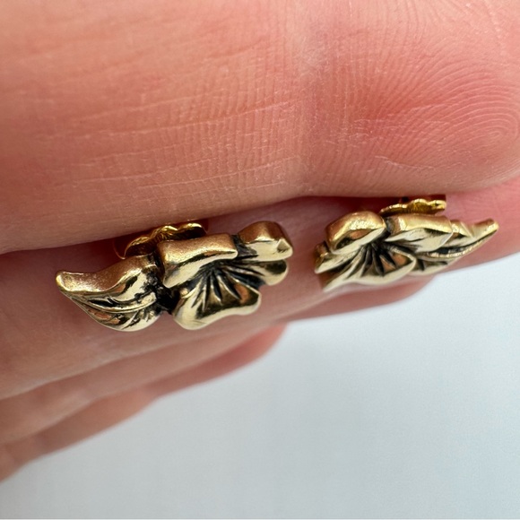 Vintage Avon Gilded Glory Earrings Hibiscus Flower Tropical Floral Feminine Chic - Picture 4 of 8